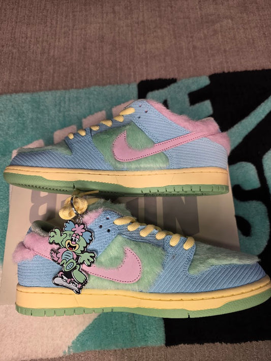 Nike SB Dunk Low Verdy Visty
