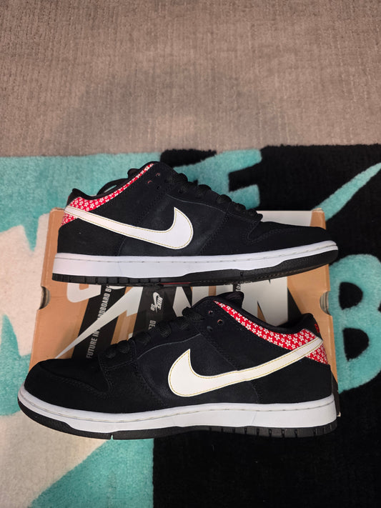 Nike SB Dunk Low Firecracker